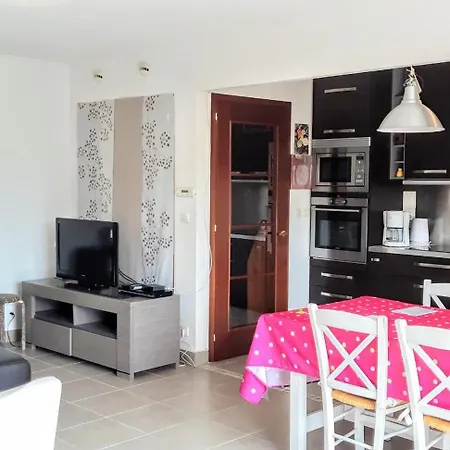 Rive Nature Cote Parc Et Riviere Apartment Saint-Raphaël